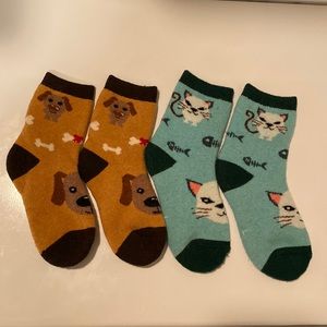 New without tags adorable cat and dog wool blend socks fit size big kids 1-6